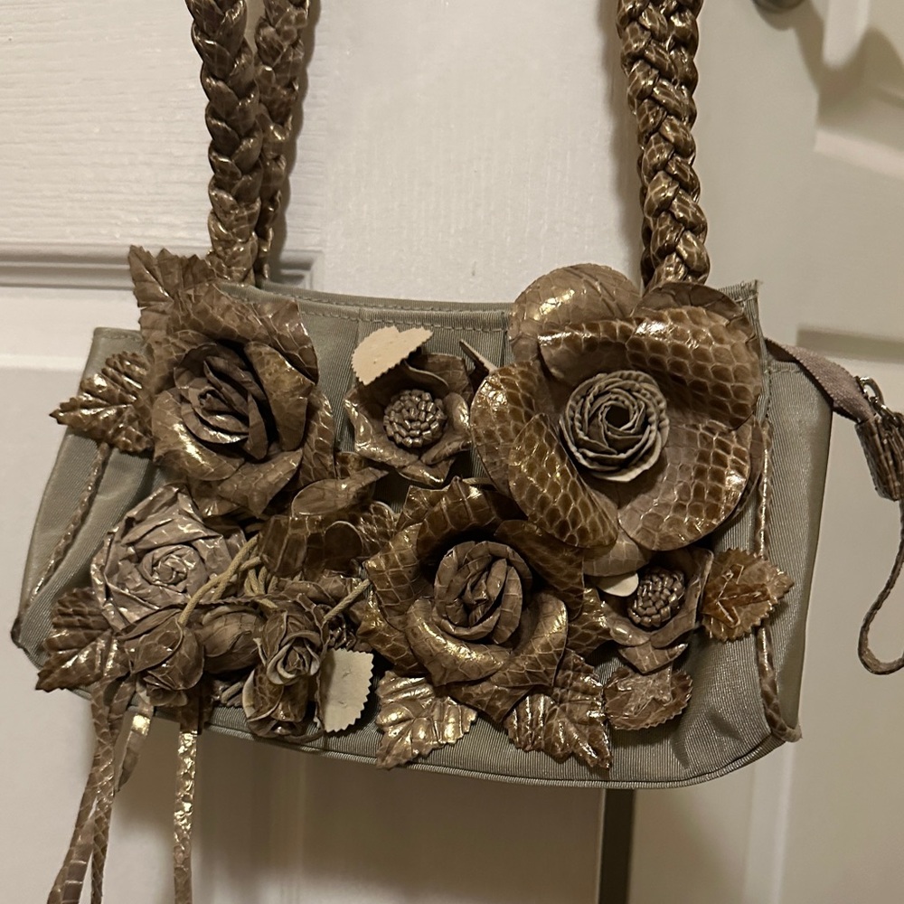 Elegant Floral Embellished Tan Shoulder Bag